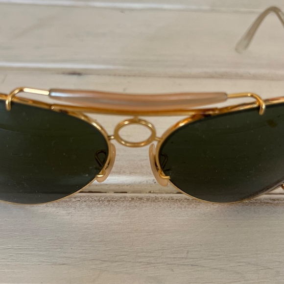 Vintage Ray Ban Aviator Sunglasses - Picture 9 of 11